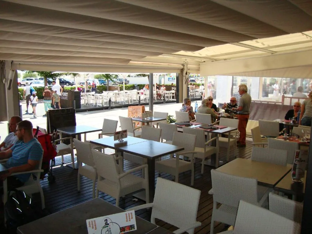 Gasthof Hostal Santa Clara L'Estartit